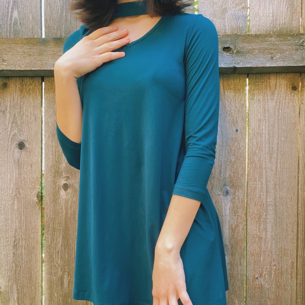 really cute casual little dress !!